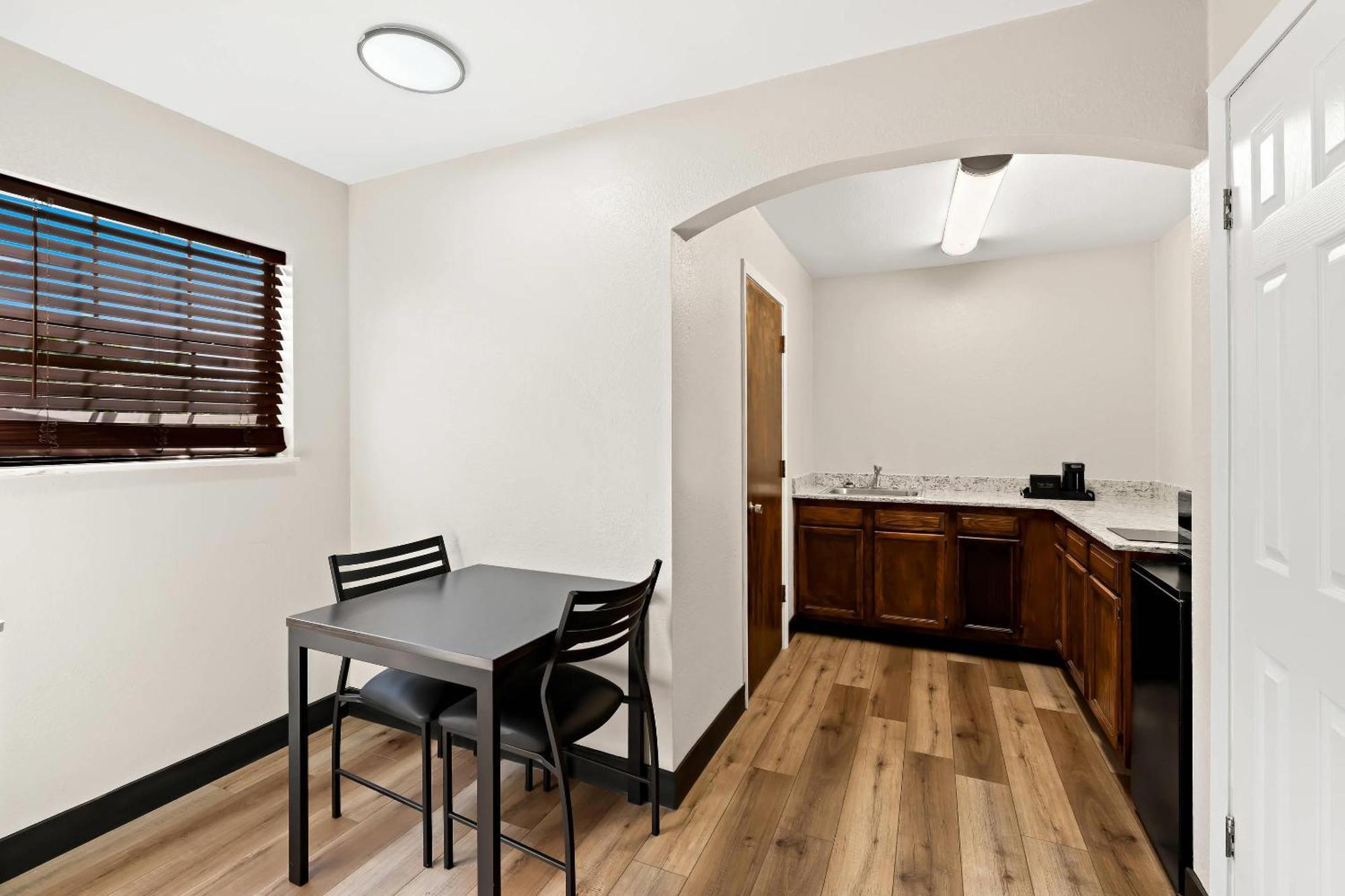 Quality Inn & Suites Dumas Екстер'єр фото